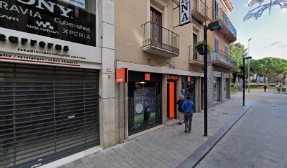 Christian & Abhi | Peluquería en Figueres / Girona