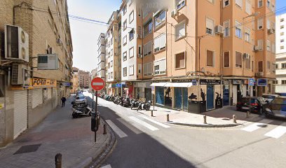 Anpisalud | Peluquería en Granada / 