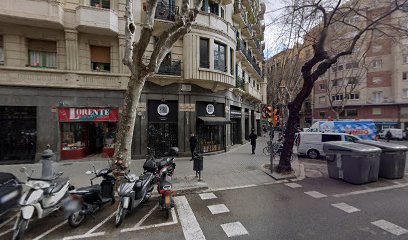 Masaje...Sala de Estética | Peluquería en Barcelona / 