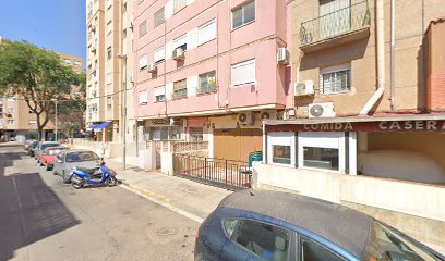 La Pelu De Moda | Peluquería en Almería / Almería