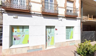 Amarillo limon beauty studio | Peluquería en Herencia / 