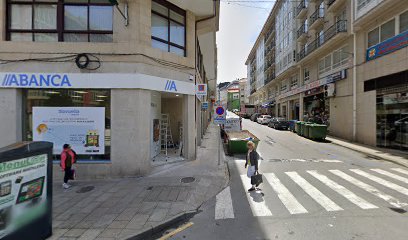 Metamorphosis | Peluquería en Ribeira / 
