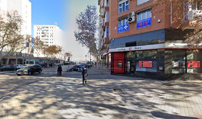 Doctora Andrea Cepeda | Peluquería en Madrid / 