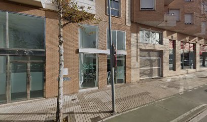 Las Uñas de Carlota | Salón de Manicura y Uñas en Badajoz / 