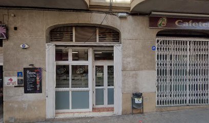 D C | Peluquería en Torredembarra / 