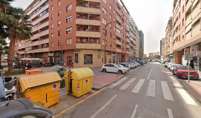 Mari Del Pino | Peluquería en Málaga / 