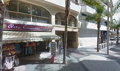 New Manicura Express | Salón de Manicura y Uñas en Puerto de la Cruz / 