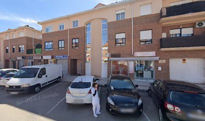 Evelyn | Peluquería en Alovera / 