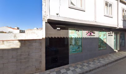 Mapi Cambronero | Peluquería en Villamalea / 